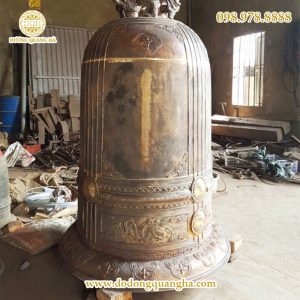 Chuông đồng đúc nặng 900kg Chuông đồng đúc nặng 900kg